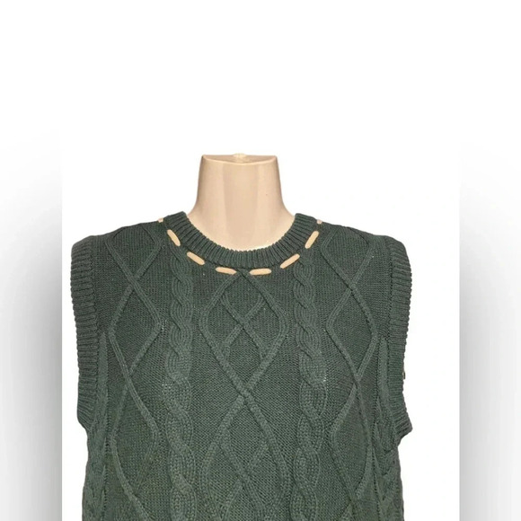LK Bennett Andrea Cable Knit Sweater Vest in Green - Picture 2 of 9